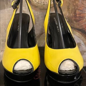 Newport News Black and Yellow Heels